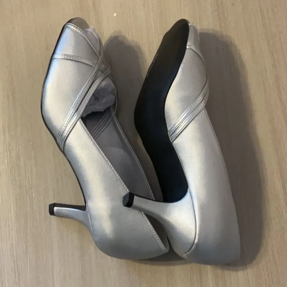 Easy Street Silver Crisscross Heels